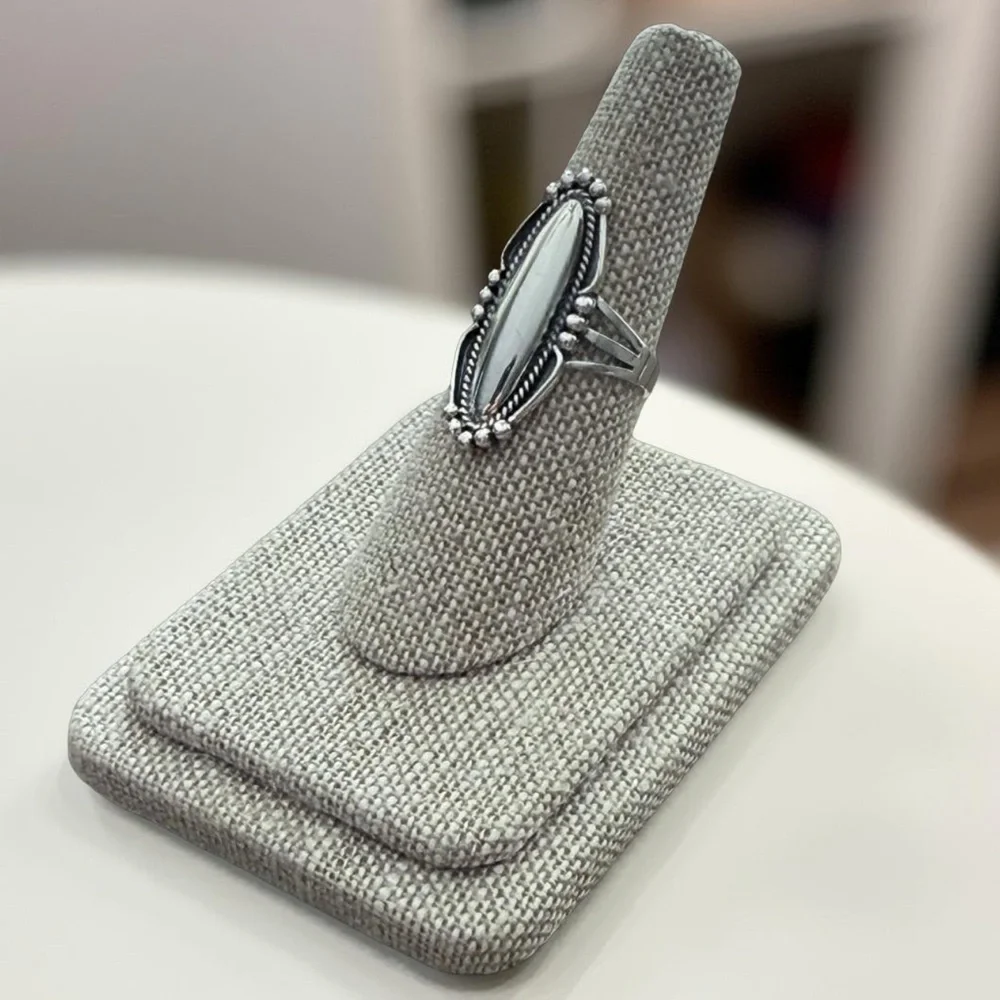 NWT 925 Sterling Silver Oval Ring! Available in sizes 7-10! NEW! - Picture 3 of 4